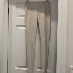 Outdoor Voices cream leggings